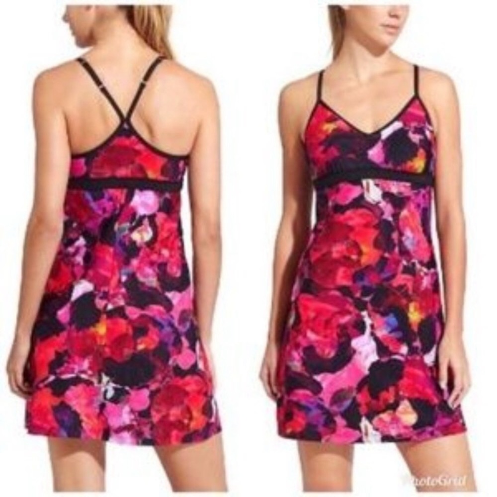 ATHLETA fall dress with built in bra